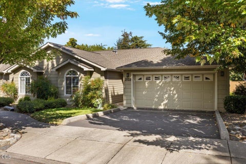 Photo of 2133 Birchwood Lane, Ashland, OR 97520 (MLS # 220228645)