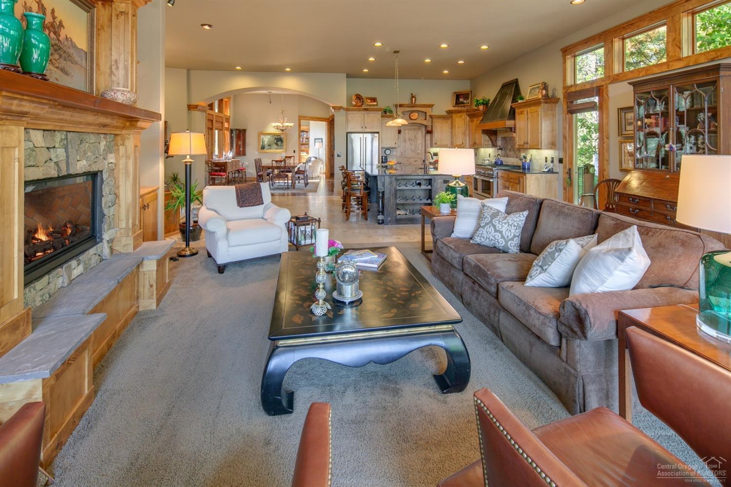 Broken Top - Residential