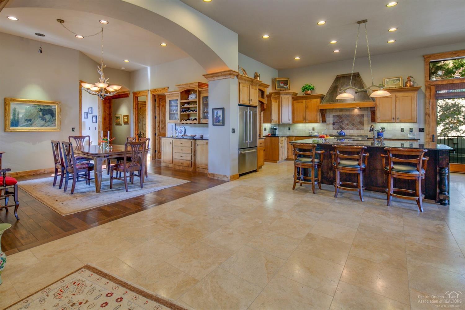 Broken Top - Residential