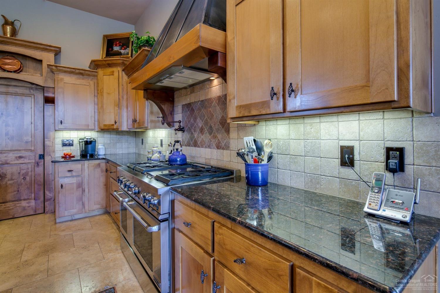 Broken Top - Residential