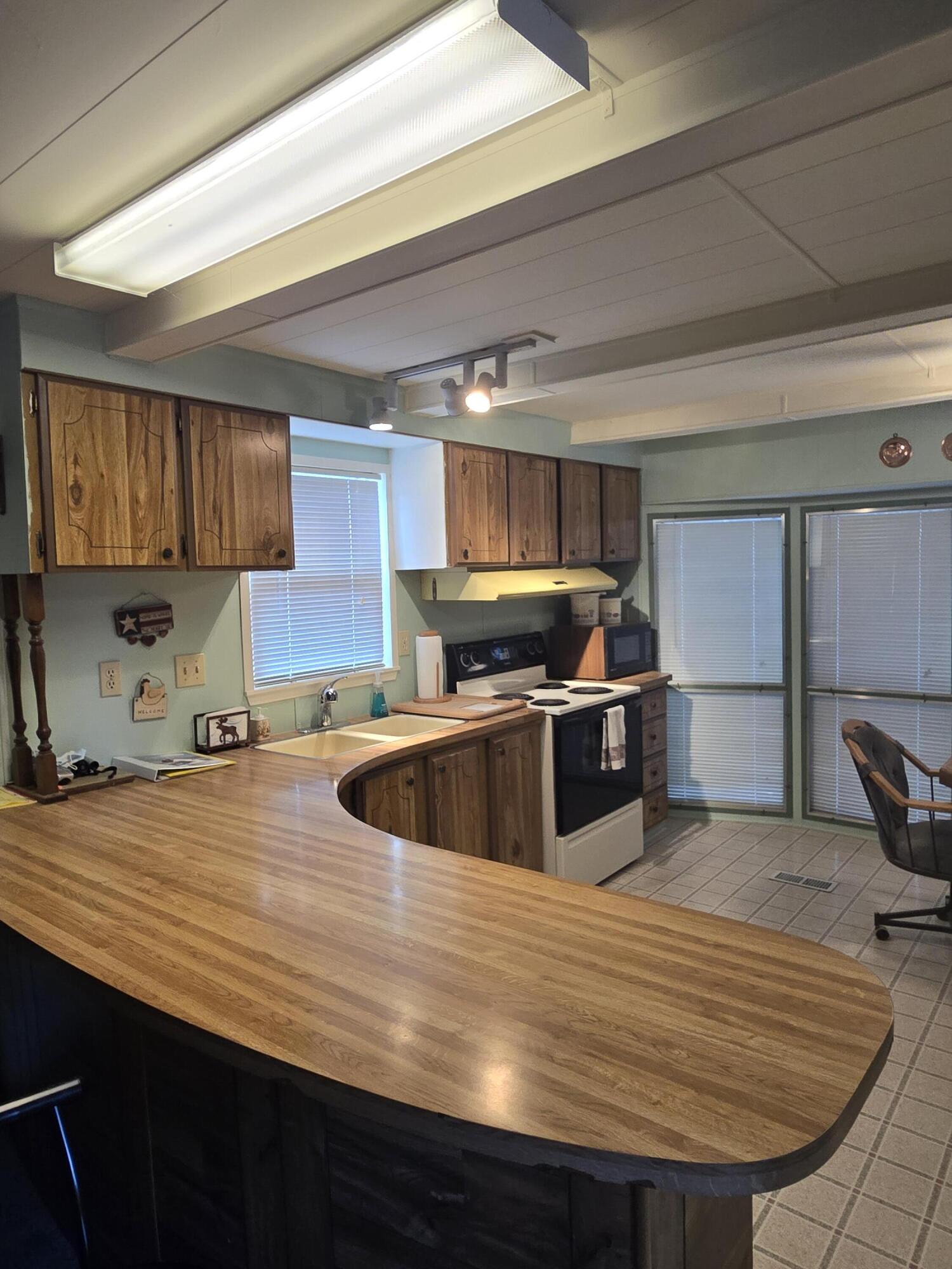 Sun Forest Estates - Residential