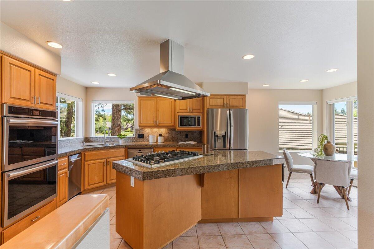 Broken Top - Residential