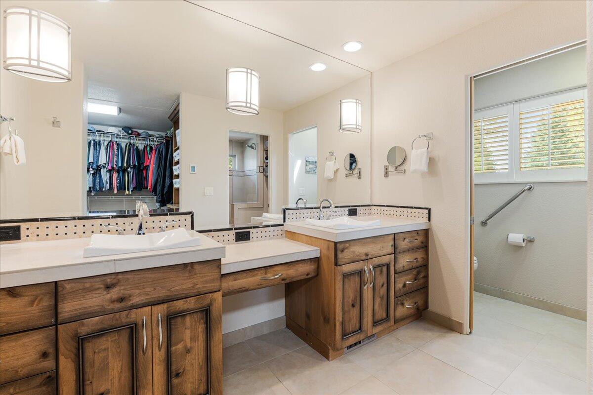 Broken Top - Residential