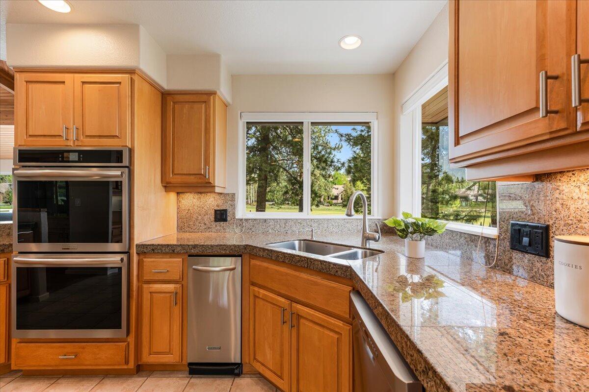 Broken Top - Residential