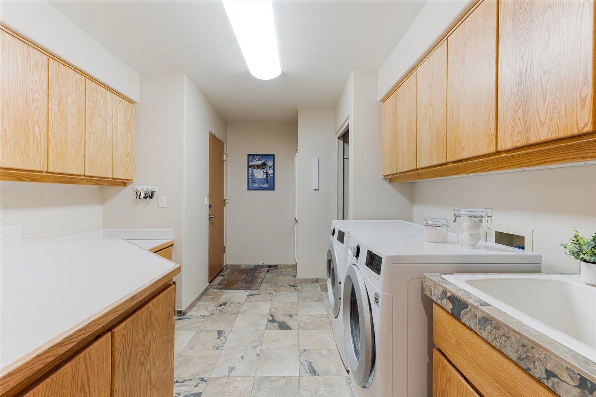 Broken Top - Residential