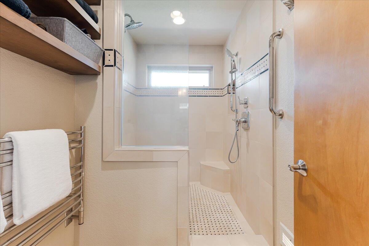 Broken Top - Residential