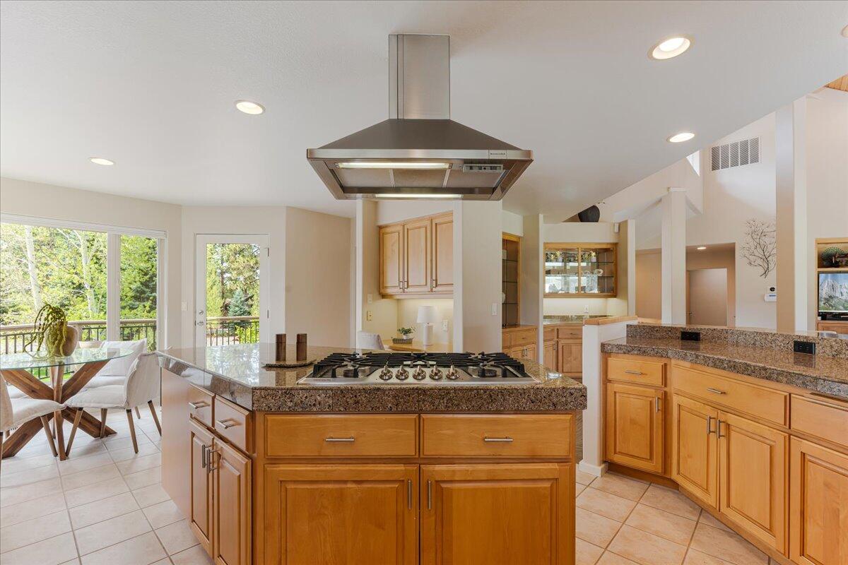 Broken Top - Residential