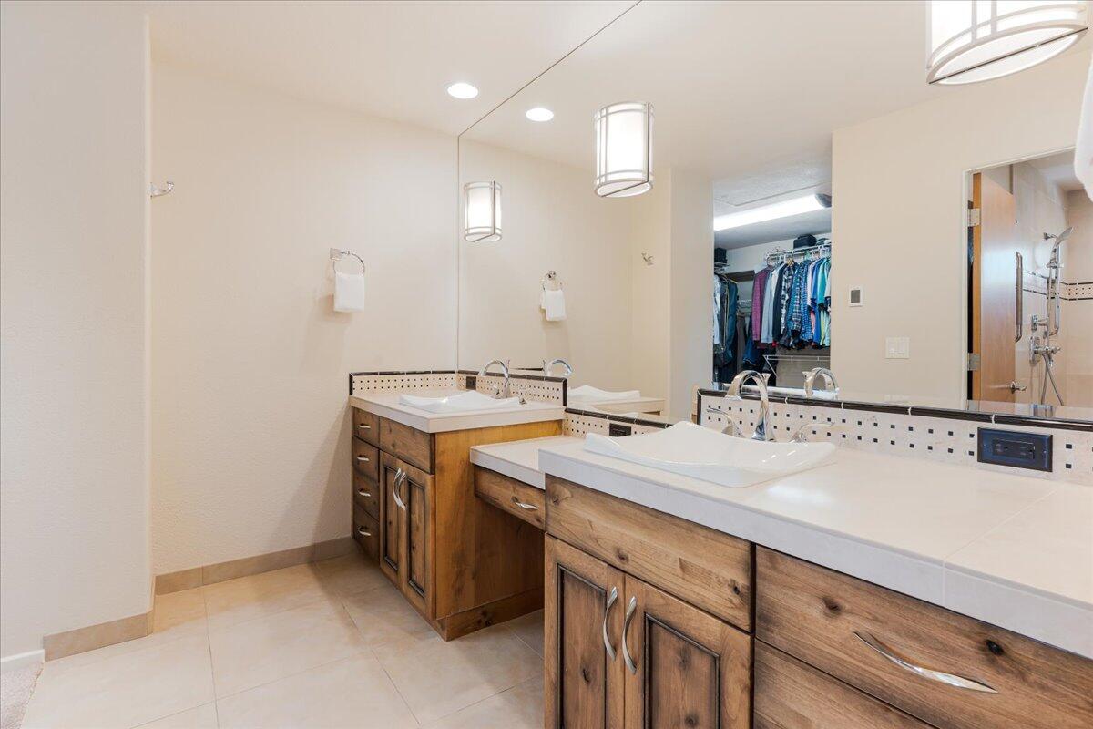 Broken Top - Residential