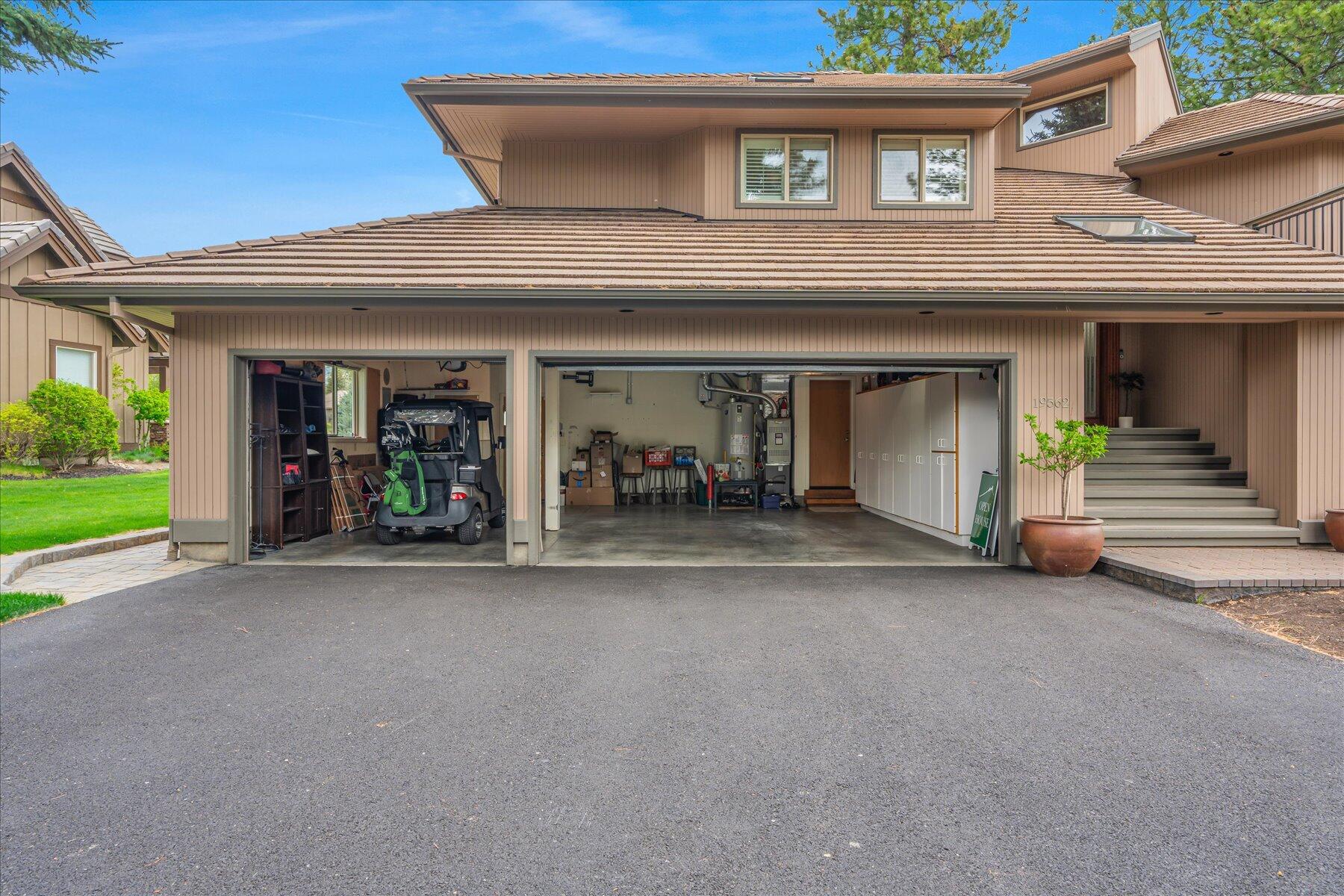 Broken Top - Residential