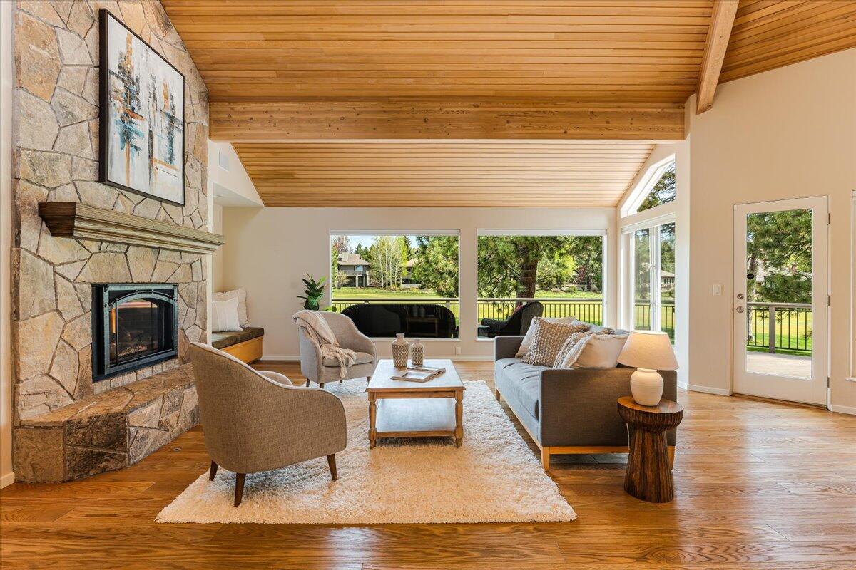 Broken Top - Residential