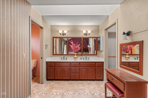 Tiny photo for 1449 Ben Aire Circle, Grants Pass, OR 97527 (MLS # 220223867)