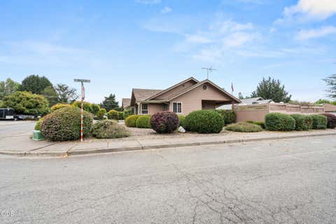 Tiny photo for 1449 Ben Aire Circle, Grants Pass, OR 97527 (MLS # 220223867)