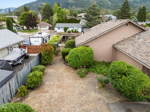 Tiny photo for 1449 Ben Aire Circle, Grants Pass, OR 97527 (MLS # 220223867)