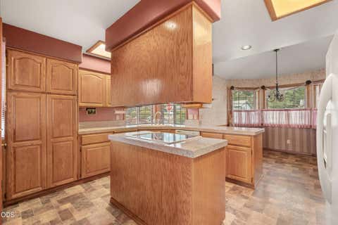 Tiny photo for 1449 Ben Aire Circle, Grants Pass, OR 97527 (MLS # 220223867)