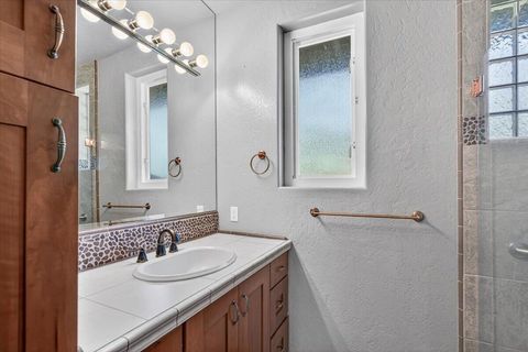Tiny photo for 610 Orchard Street, Ashland, OR 97520 (MLS # 220220148)