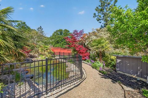 Tiny photo for 610 Orchard Street, Ashland, OR 97520 (MLS # 220220148)