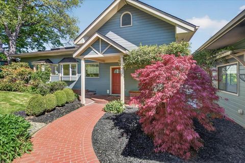 Tiny photo for 610 Orchard Street, Ashland, OR 97520 (MLS # 220220148)