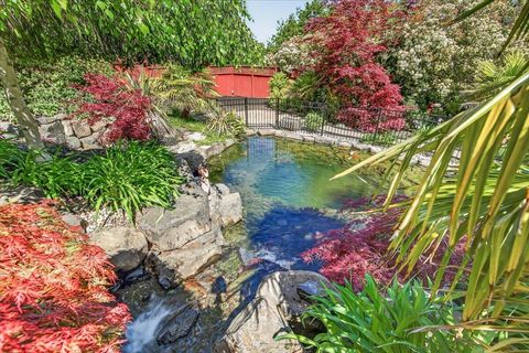 Tiny photo for 610 Orchard Street, Ashland, OR 97520 (MLS # 220220148)