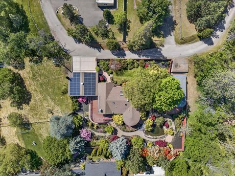 Tiny photo for 610 Orchard Street, Ashland, OR 97520 (MLS # 220220148)