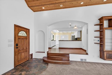 Tiny photo for 610 Orchard Street, Ashland, OR 97520 (MLS # 220220148)