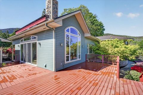 Tiny photo for 610 Orchard Street, Ashland, OR 97520 (MLS # 220220148)