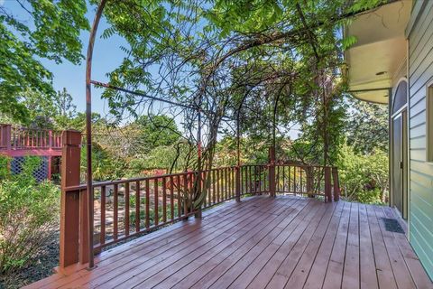 Tiny photo for 610 Orchard Street, Ashland, OR 97520 (MLS # 220220148)