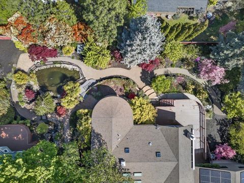 Tiny photo for 610 Orchard Street, Ashland, OR 97520 (MLS # 220220148)