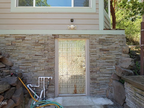 Tiny photo for 12 Pine Street, Shady Cove, OR 97539 (MLS # 220223240)