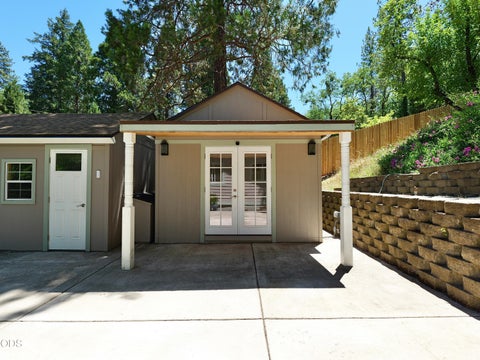 Tiny photo for 12 Pine Street, Shady Cove, OR 97539 (MLS # 220223240)