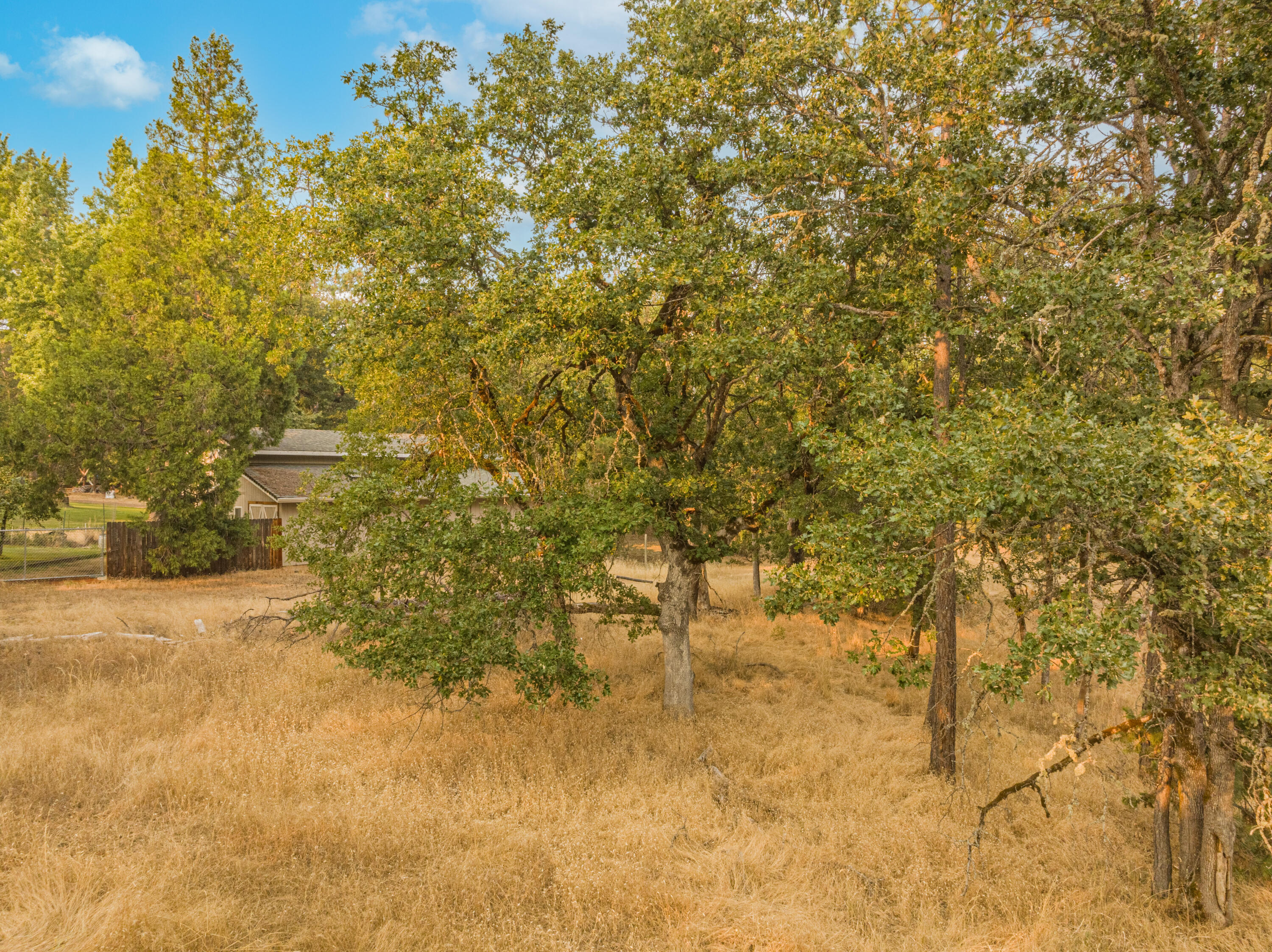 Bonnie Brae Subdivision - Land