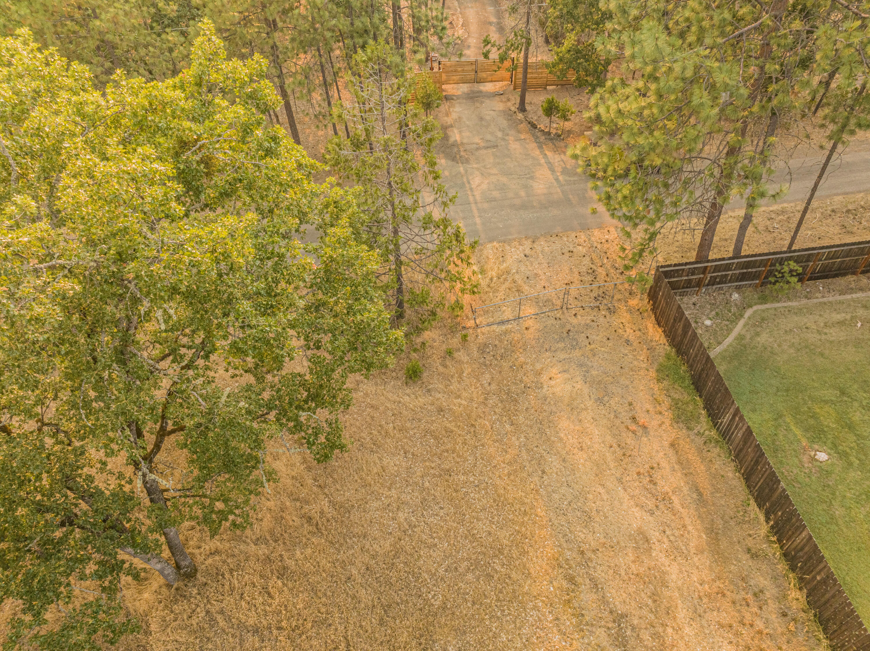 Bonnie Brae Subdivision - Land