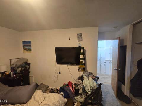 Tiny photo for 10443 Wright Avenue, Klamath Falls, OR 97603 (MLS # 220227081)