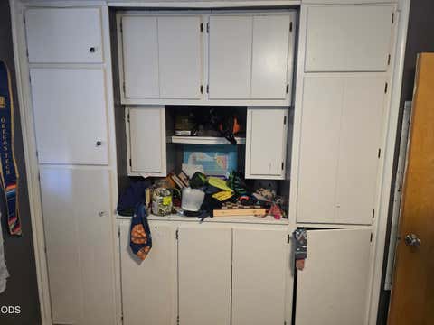 Tiny photo for 10443 Wright Avenue, Klamath Falls, OR 97603 (MLS # 220227081)