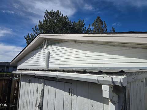 Tiny photo for 10443 Wright Avenue, Klamath Falls, OR 97603 (MLS # 220227081)