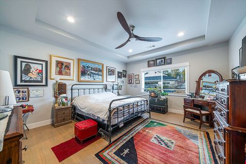 Tiny photo for 3855 Wyoming Lane, Medford, OR 97504 (MLS # 220211925)