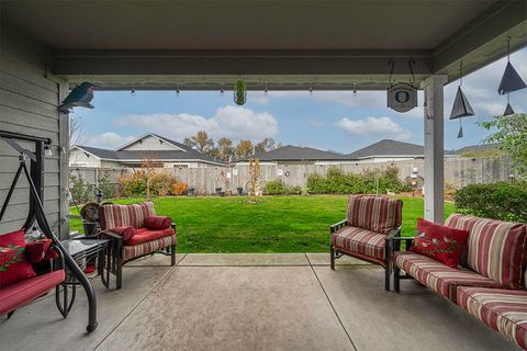 Tiny photo for 3855 Wyoming Lane, Medford, OR 97504 (MLS # 220211925)