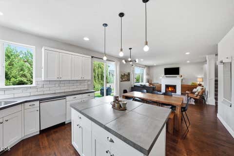 Tiny photo for 2866 NE Marea Drive, Bend, OR 97701 (MLS # 220227110)