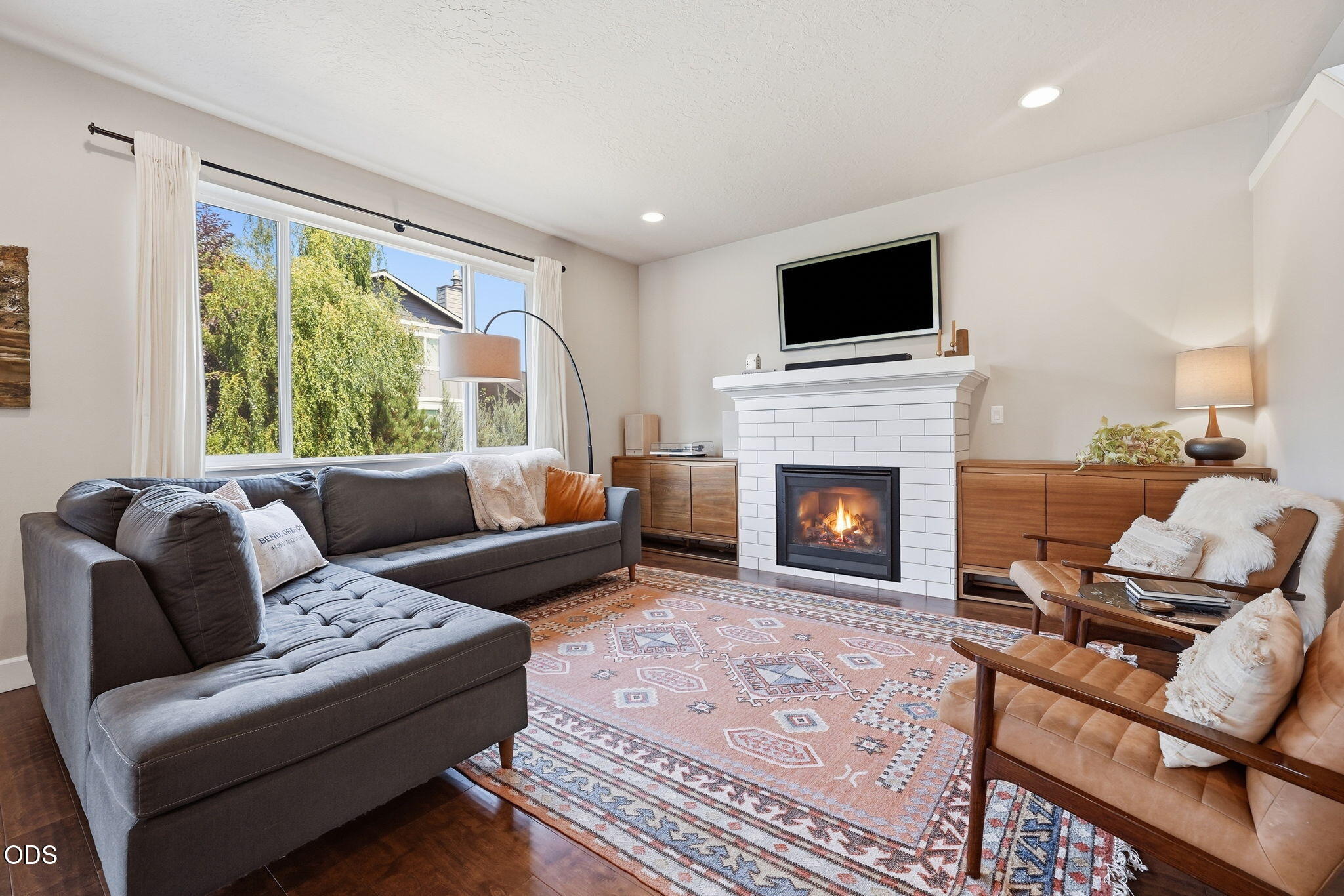2866 NE Marea Drive