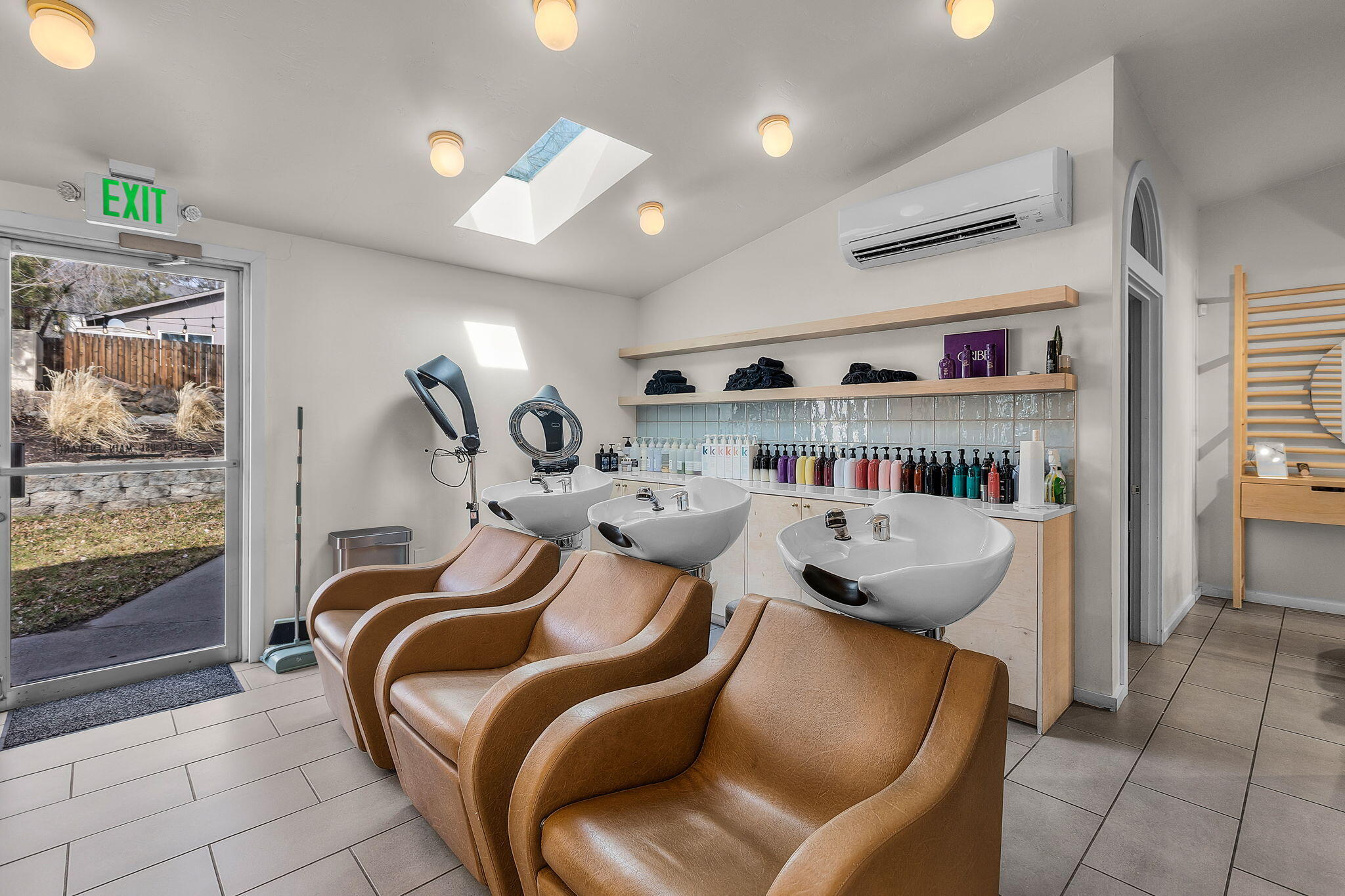 Kenwood - Commercial Sale