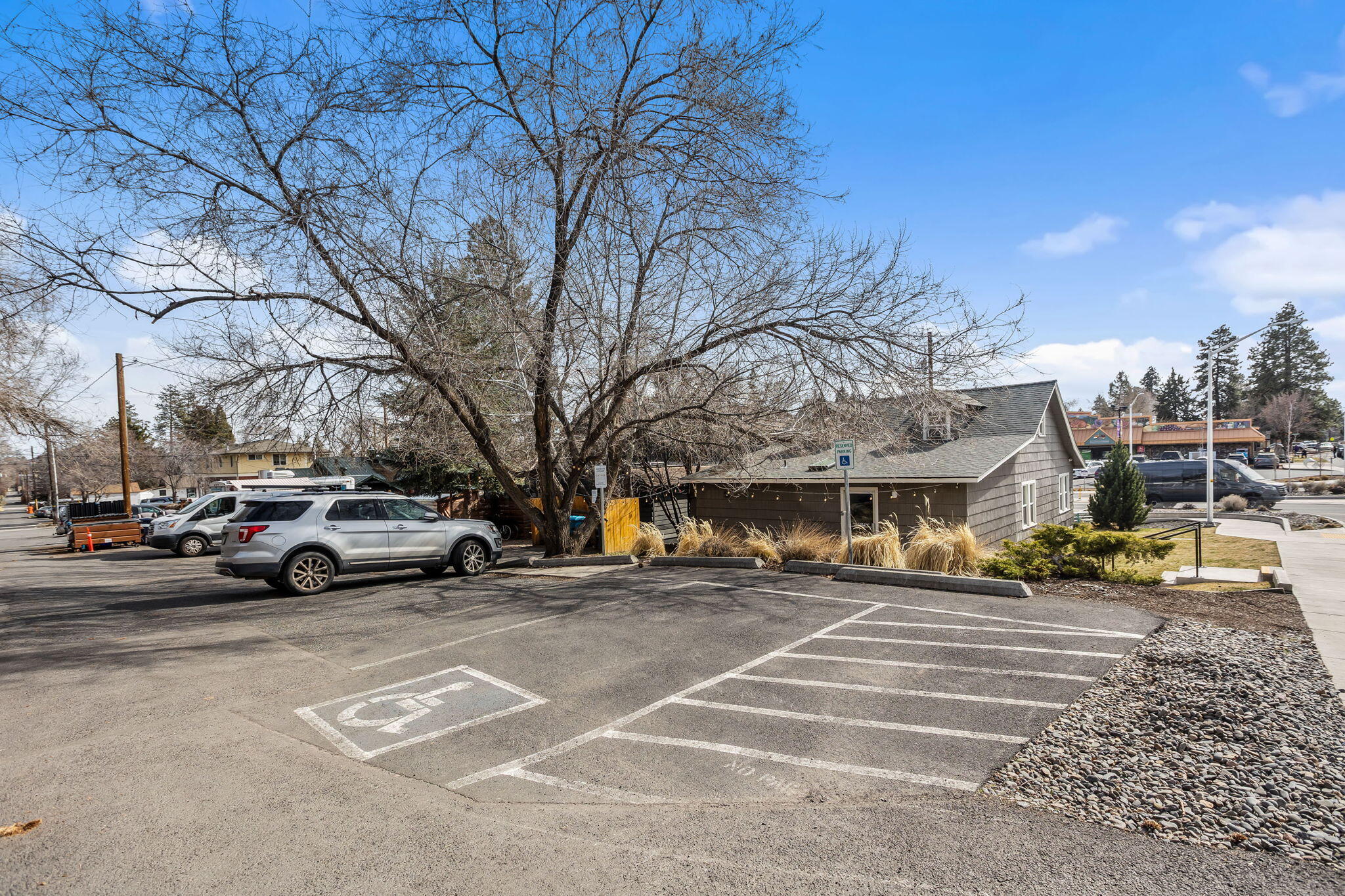 Kenwood - Commercial Sale