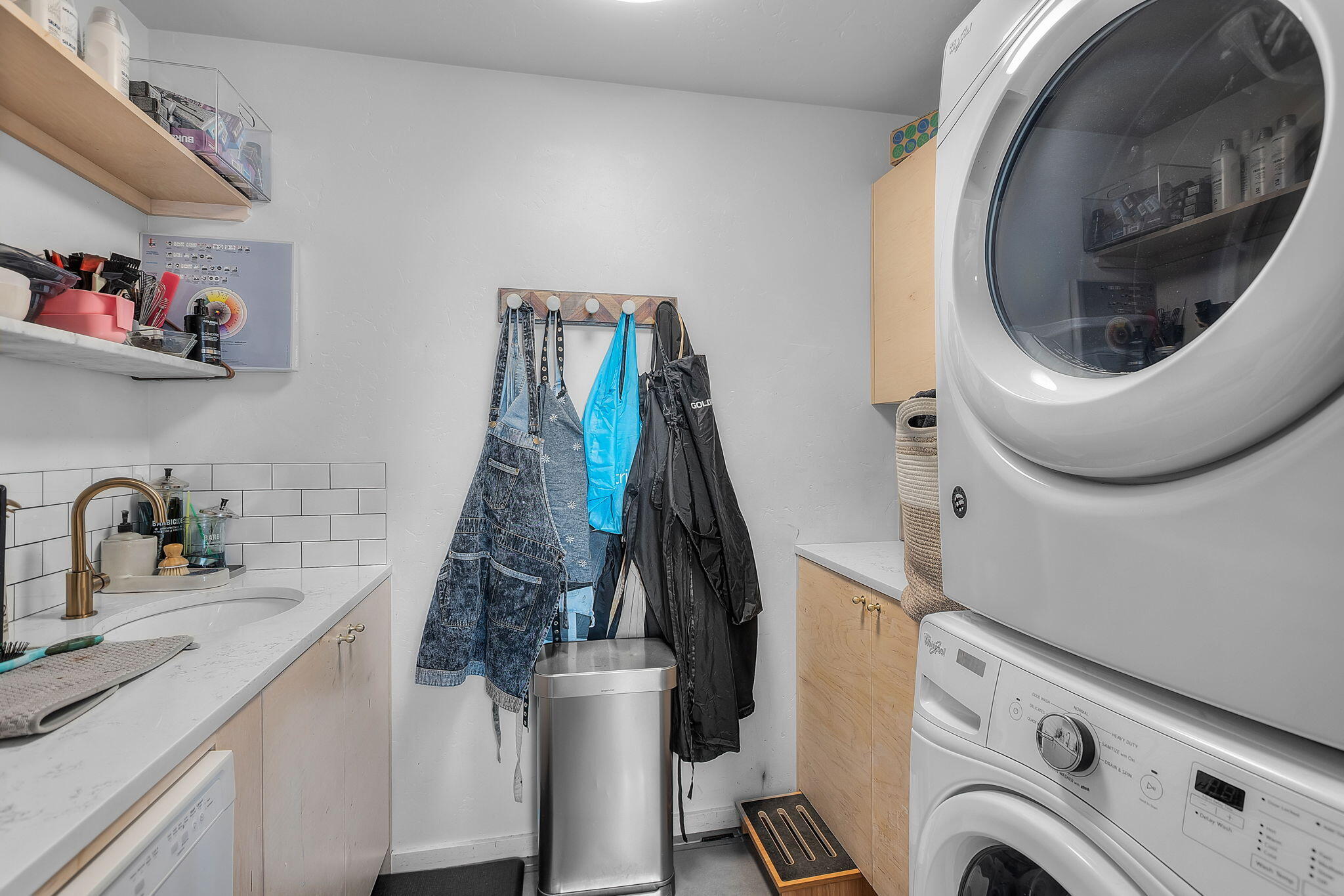 Kenwood - Commercial Sale