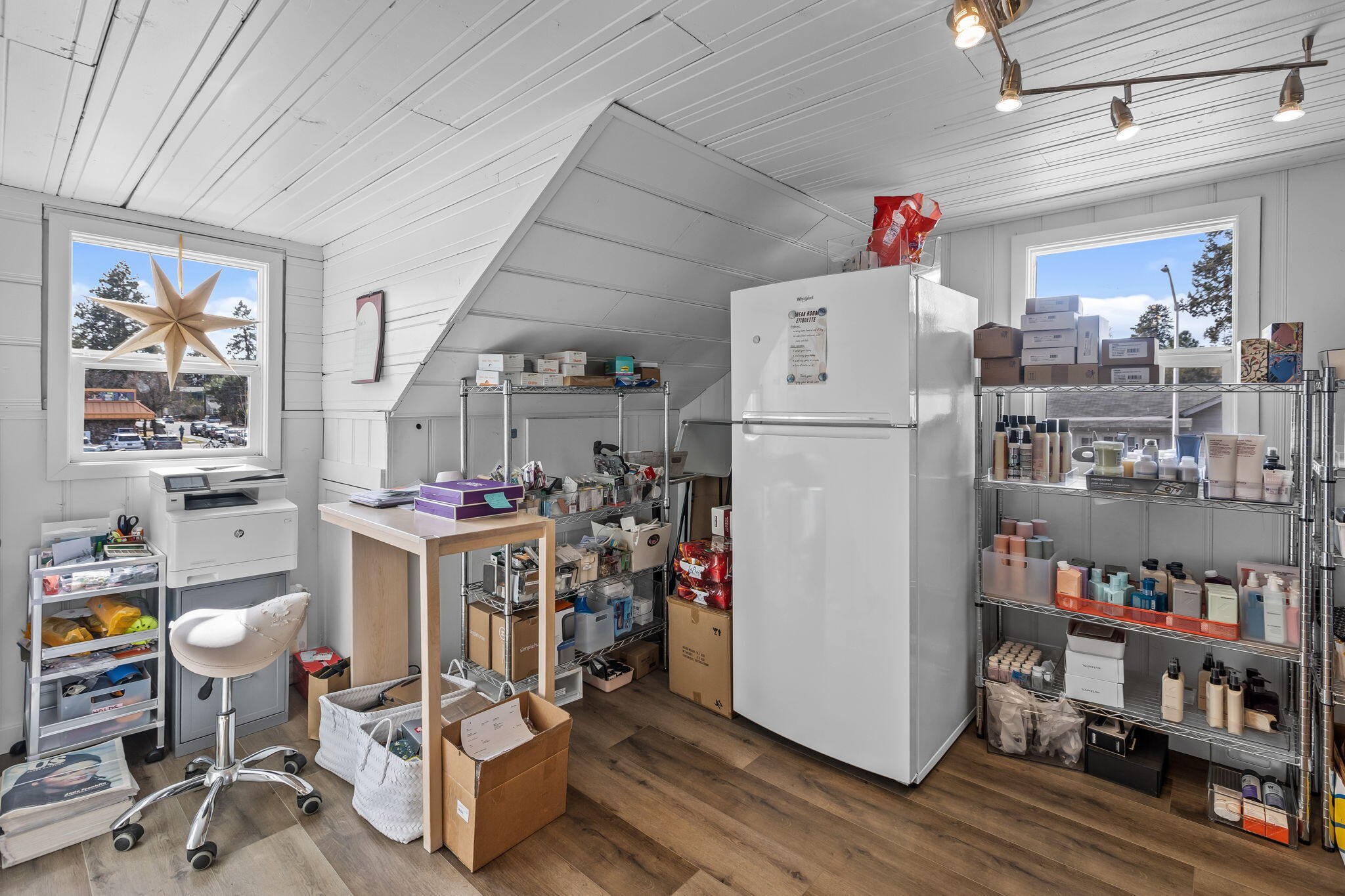 Kenwood - Commercial Sale