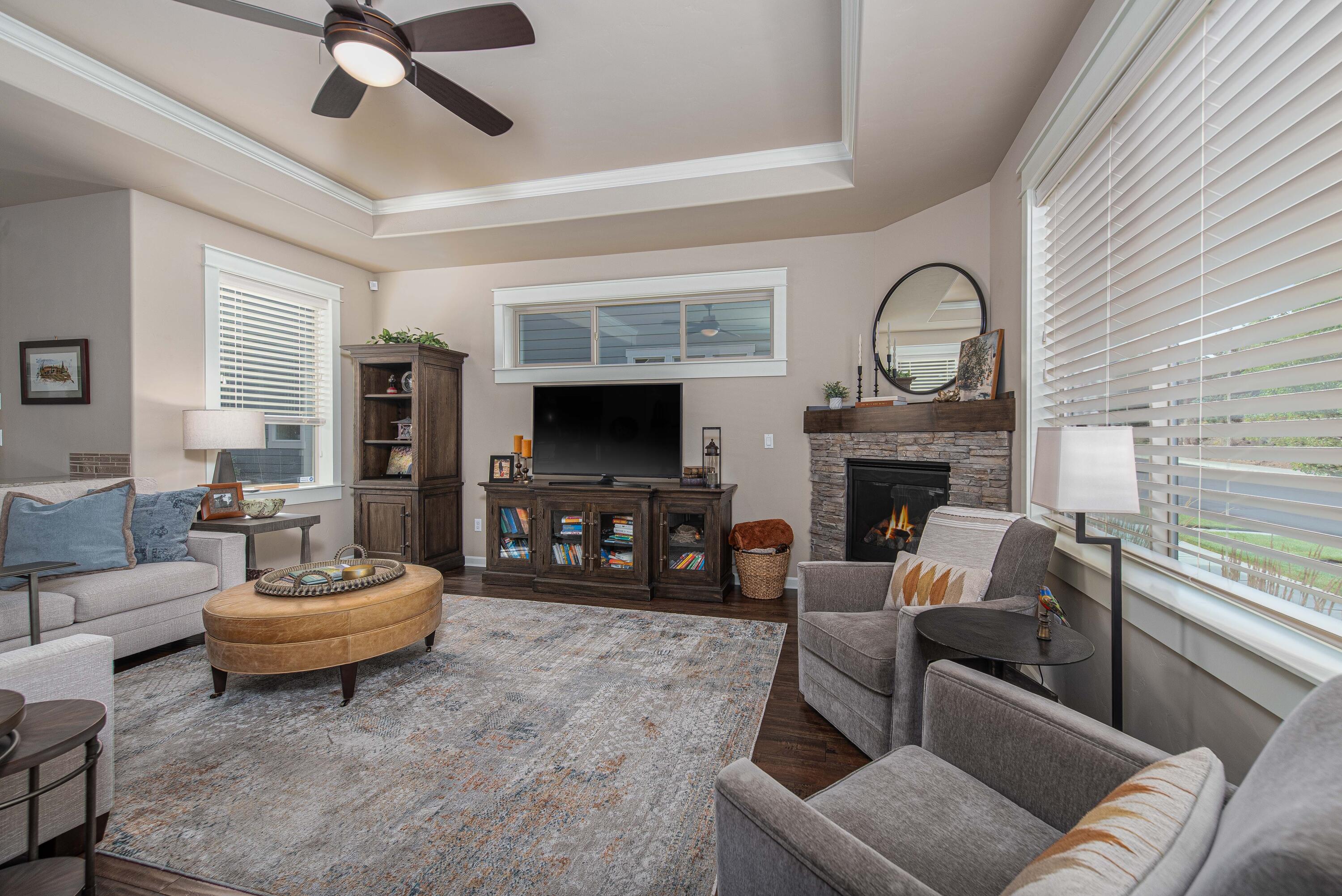 Lava Ridges - Residential