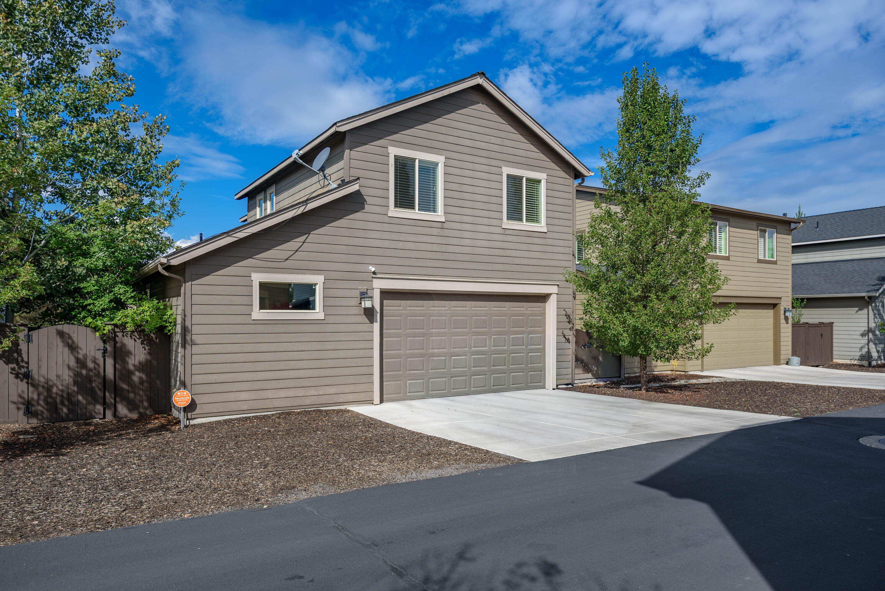 Lava Ridges - Residential