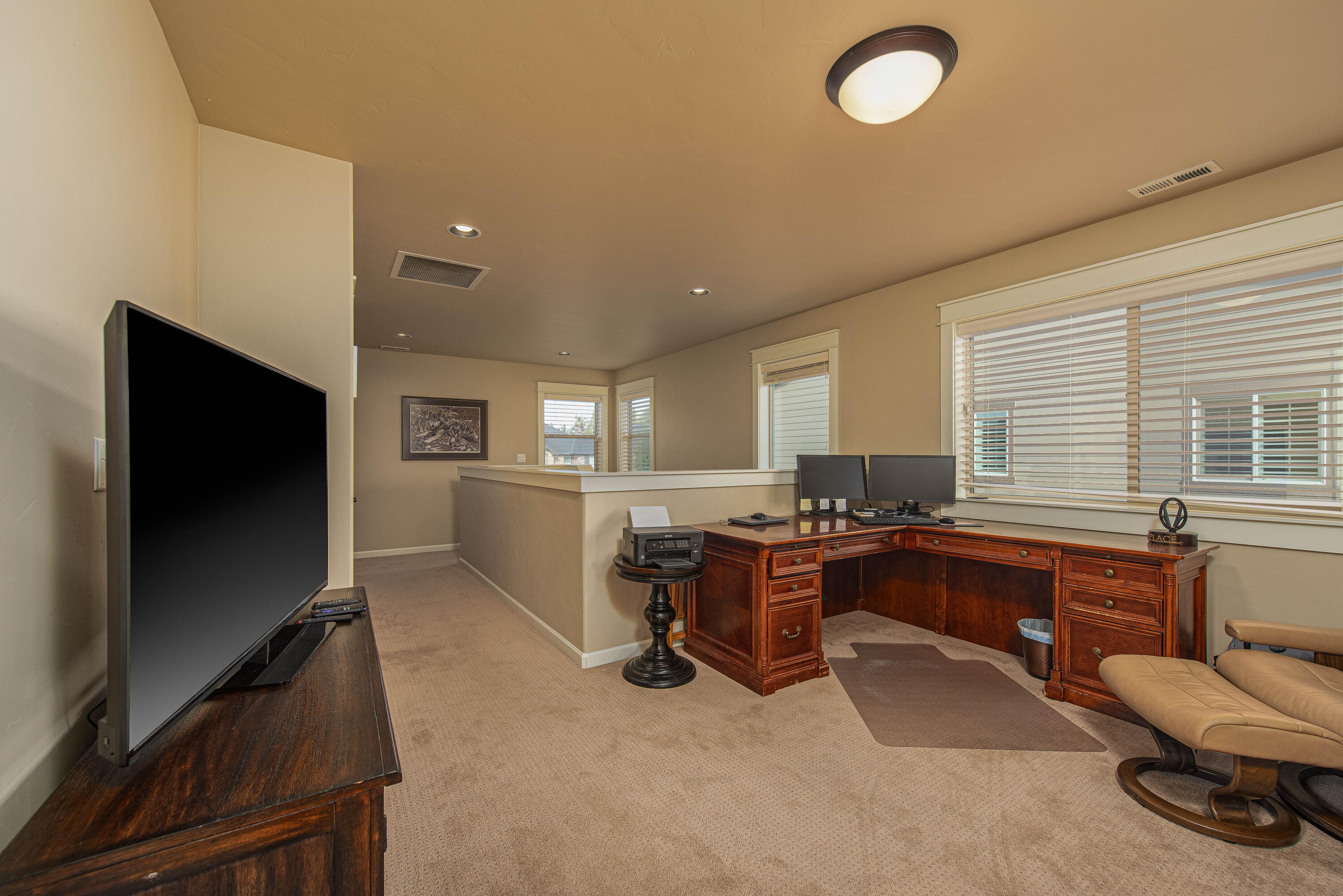 Lava Ridges - Residential