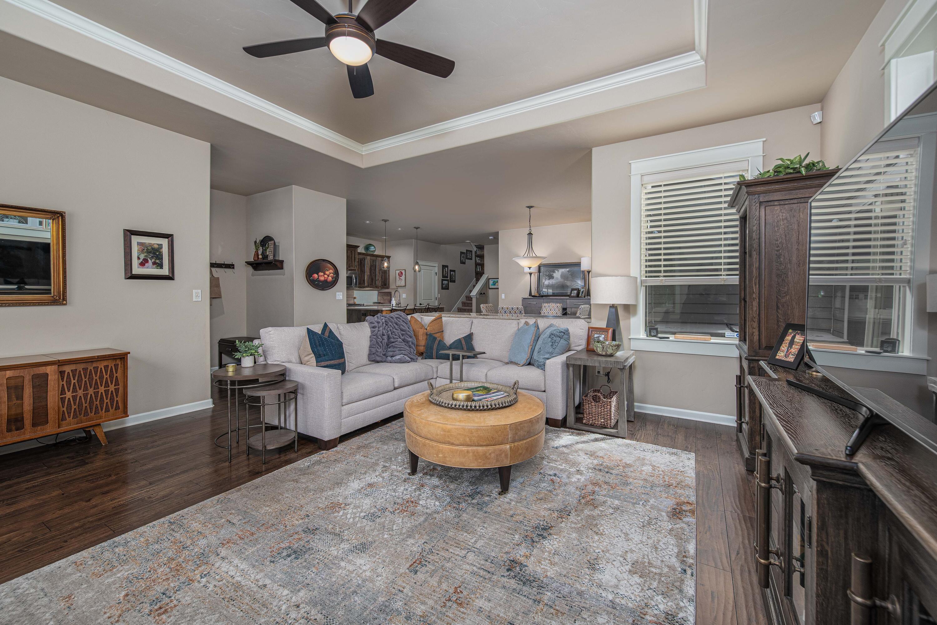 Lava Ridges - Residential