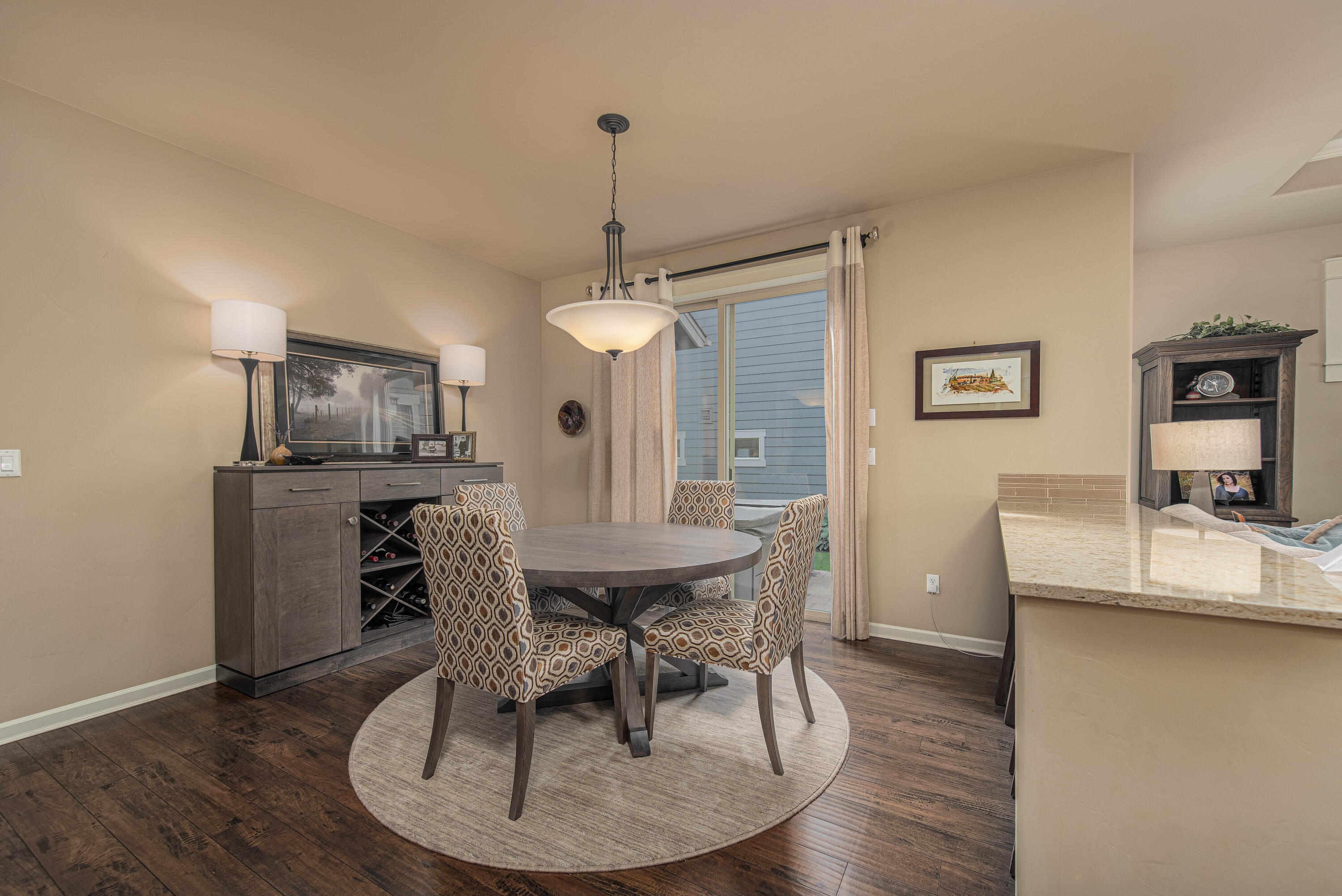 Lava Ridges - Residential