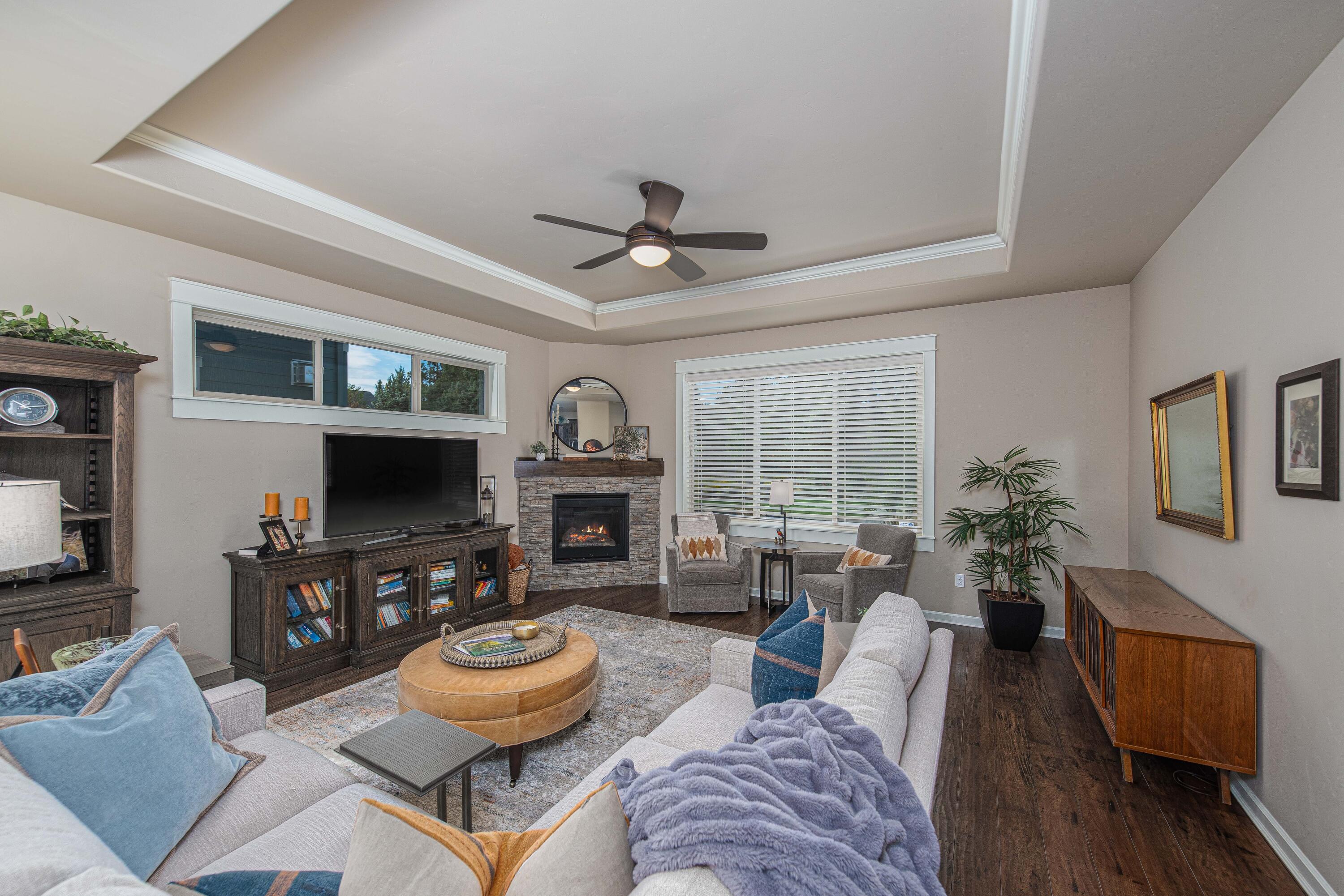 Lava Ridges - Residential