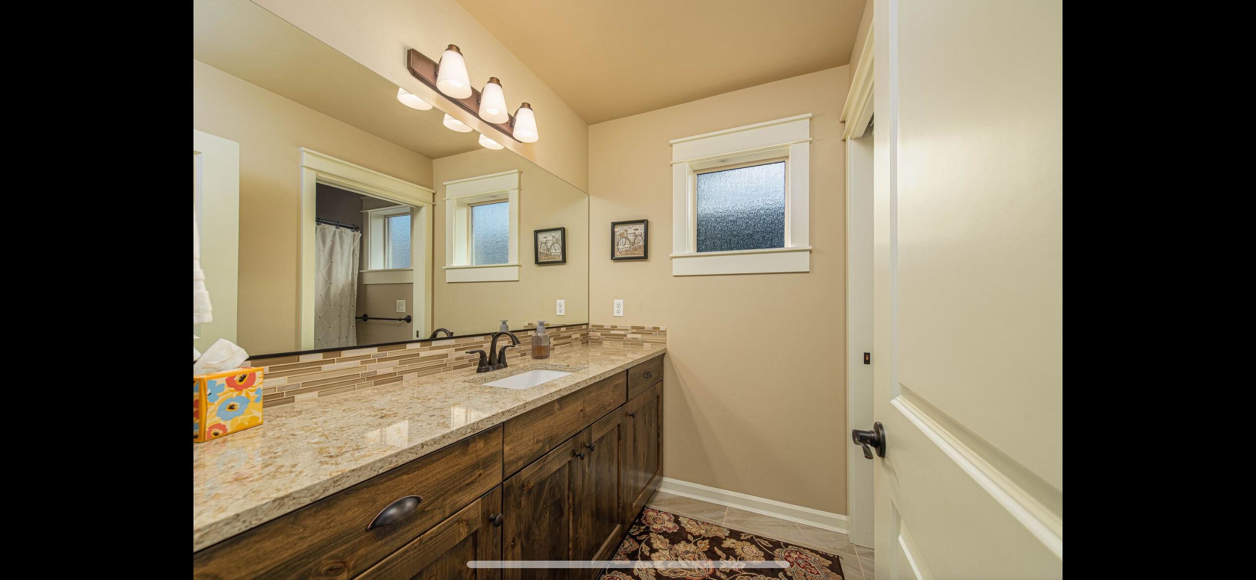 Lava Ridges - Residential