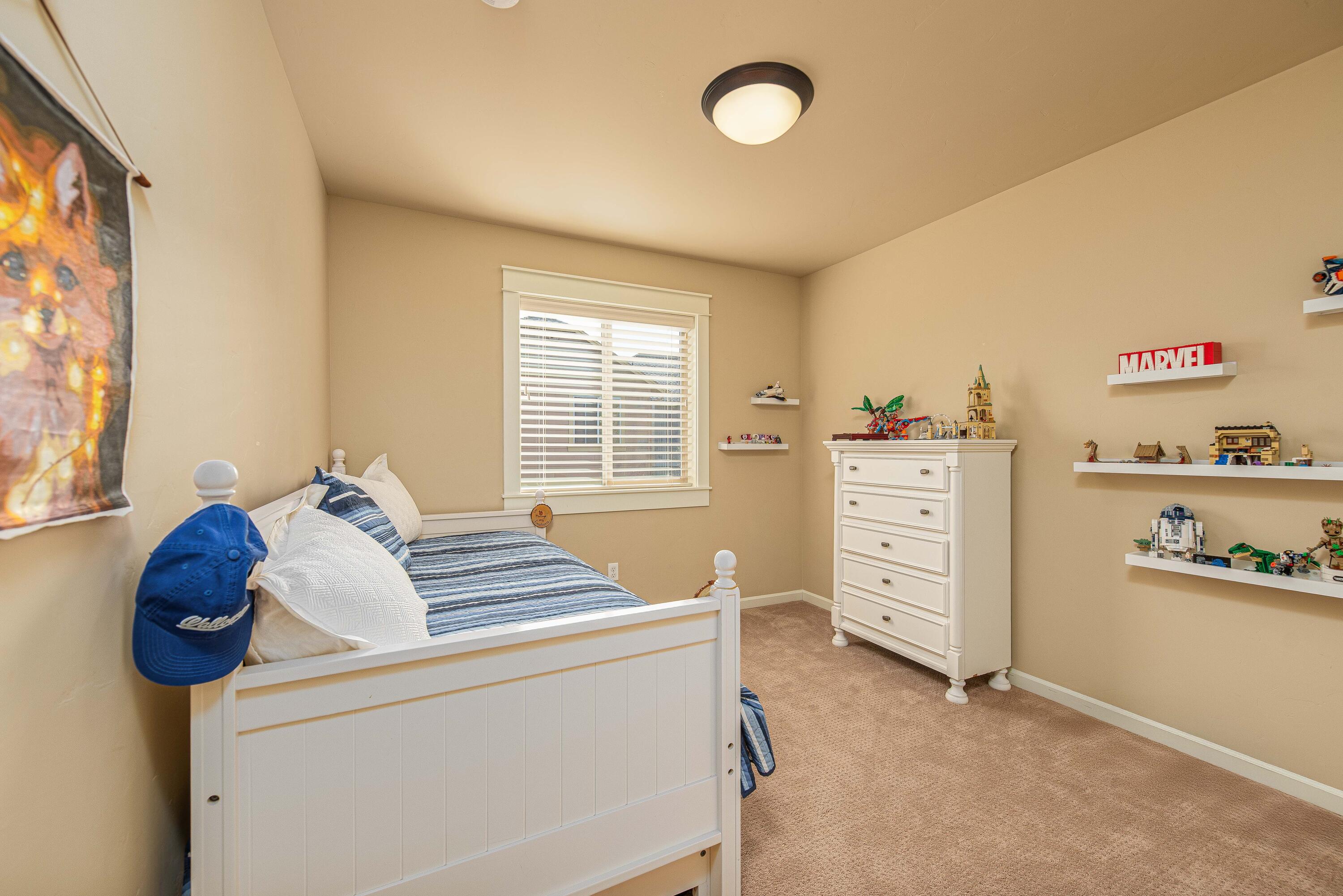 Lava Ridges - Residential